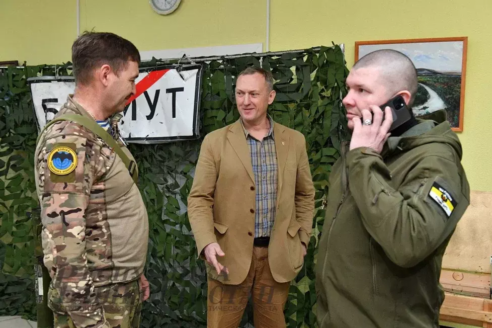 Помощь по всем фронтам