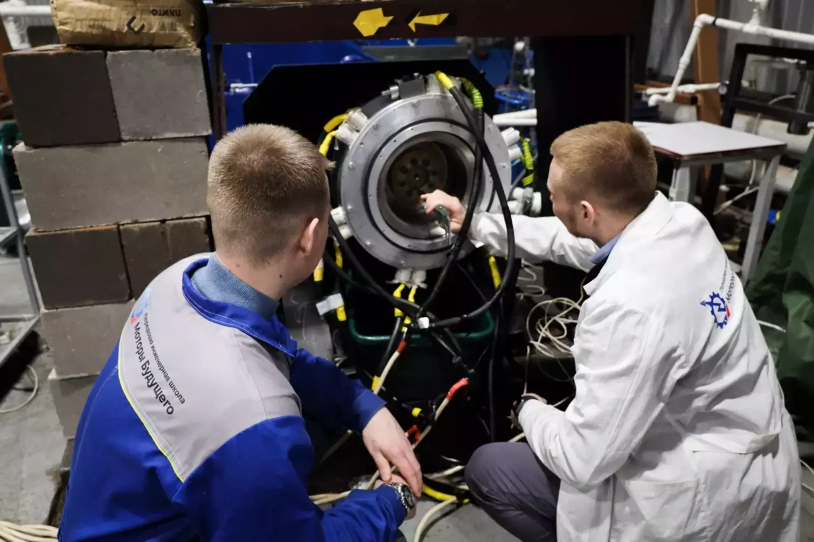 Өфө кампусы резиденты авиадвигатель өсөн стартер-генераторҙы һынауҙы тамамлай