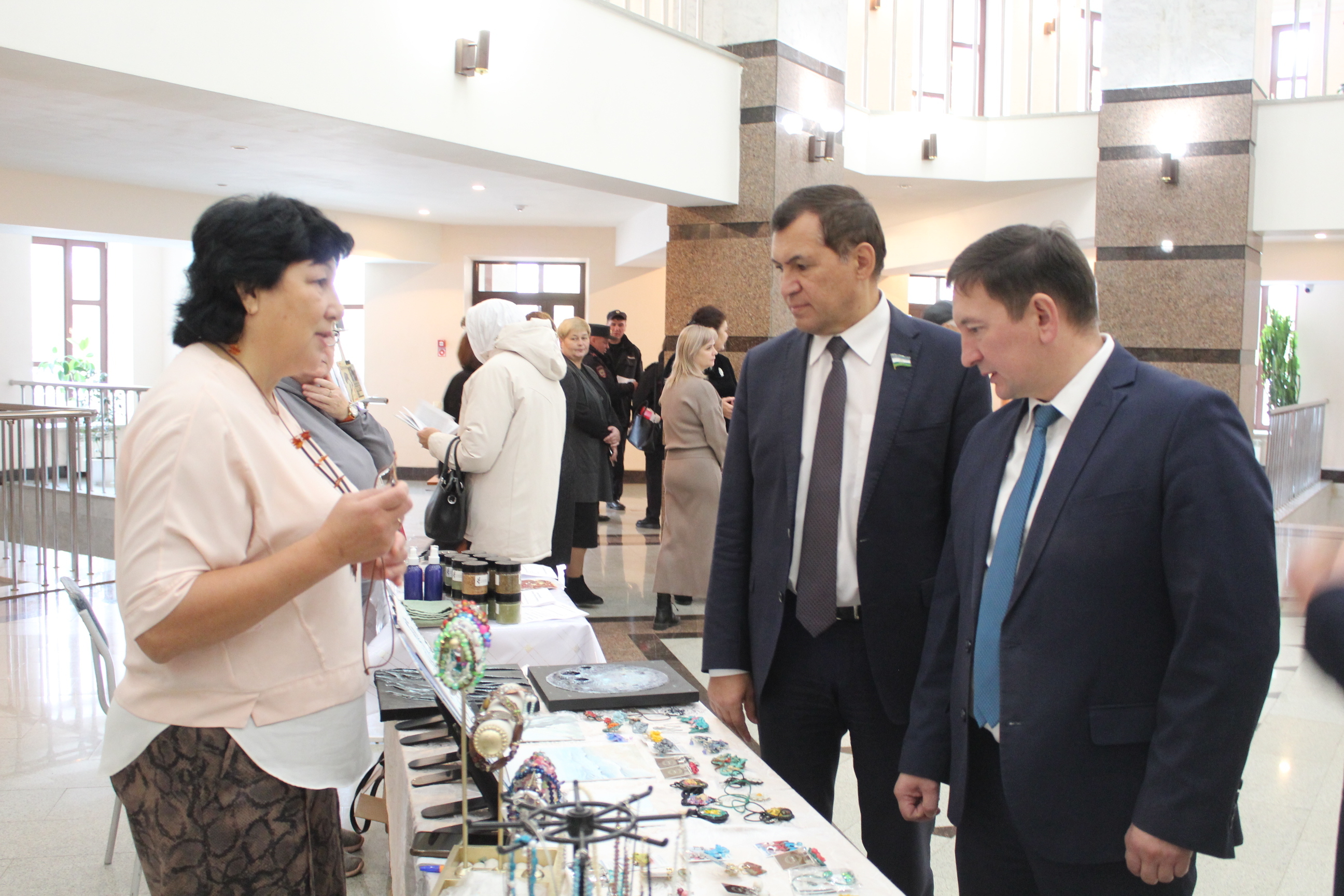 Ауырғазы районында Өлкәндәр көнө сағыу байрамға әйләнде