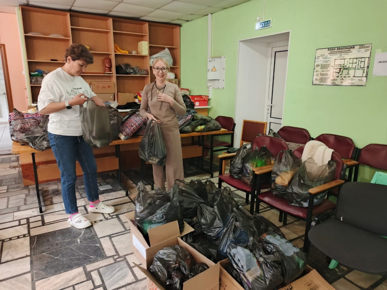 Башҡортостандан ҡатын-ҡыҙҙар советы Луганск госпиталенә 100 пакет оҙата