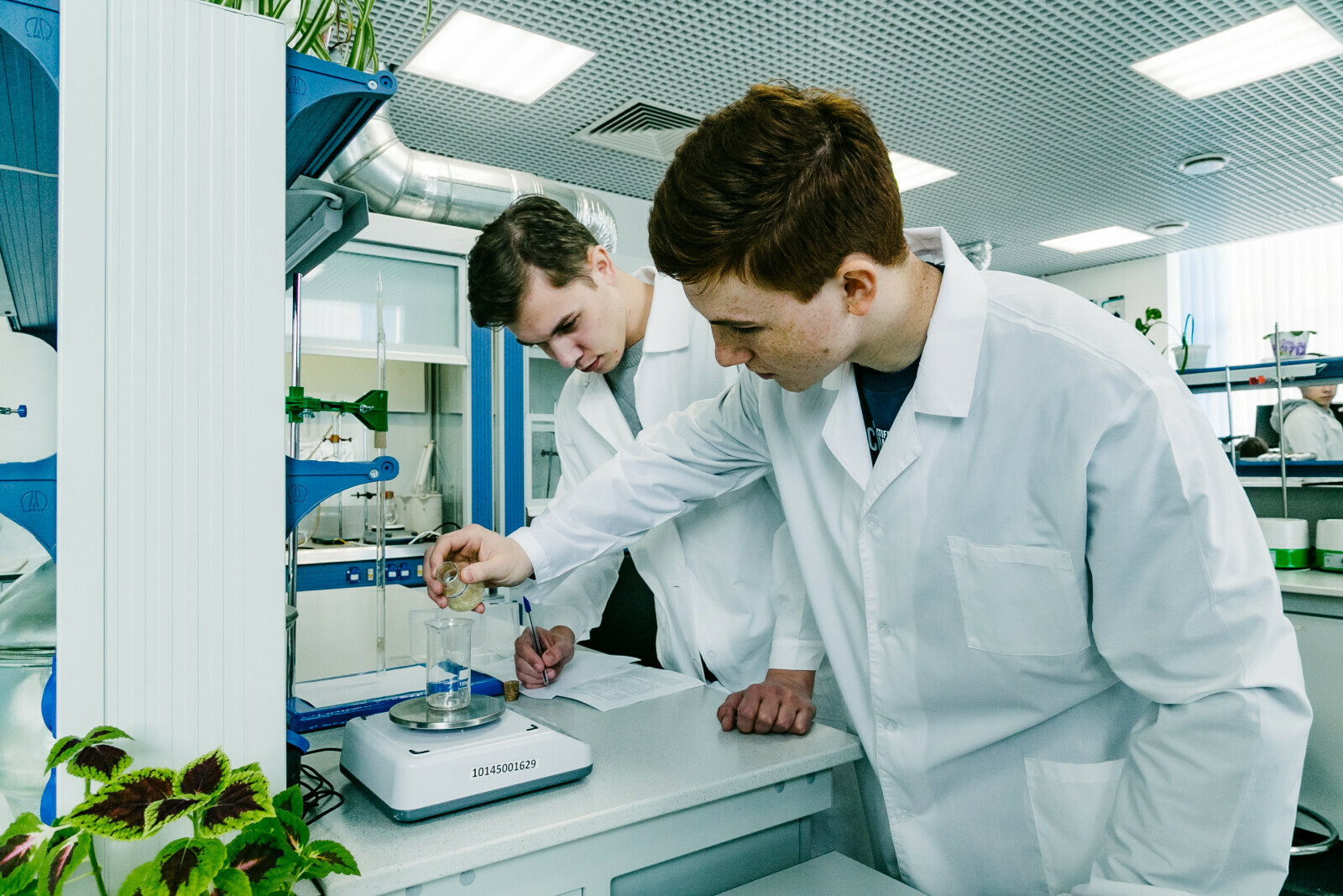 Вуз-резидент Межвузовского кампуса учредил гранты на создание лабораторий