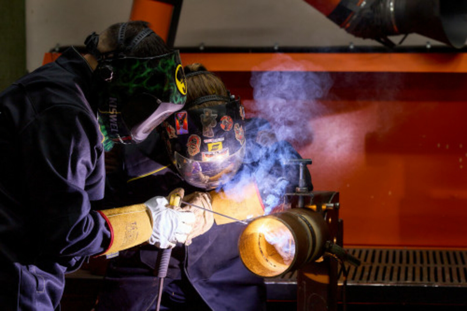 Өфө кампусы резидентында атом иретеп йәбештереү мәктәбе эш башланы