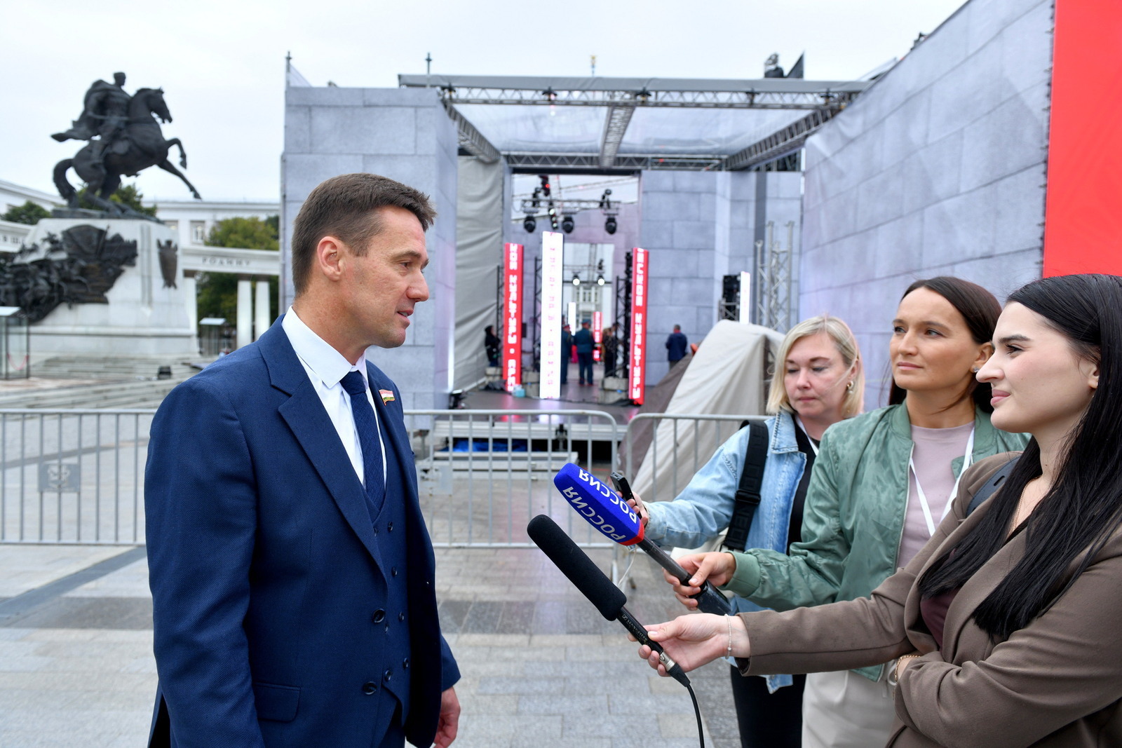 Рәмил Бәҙәмшин үҙенең яңы йырын башҡарасаҡ