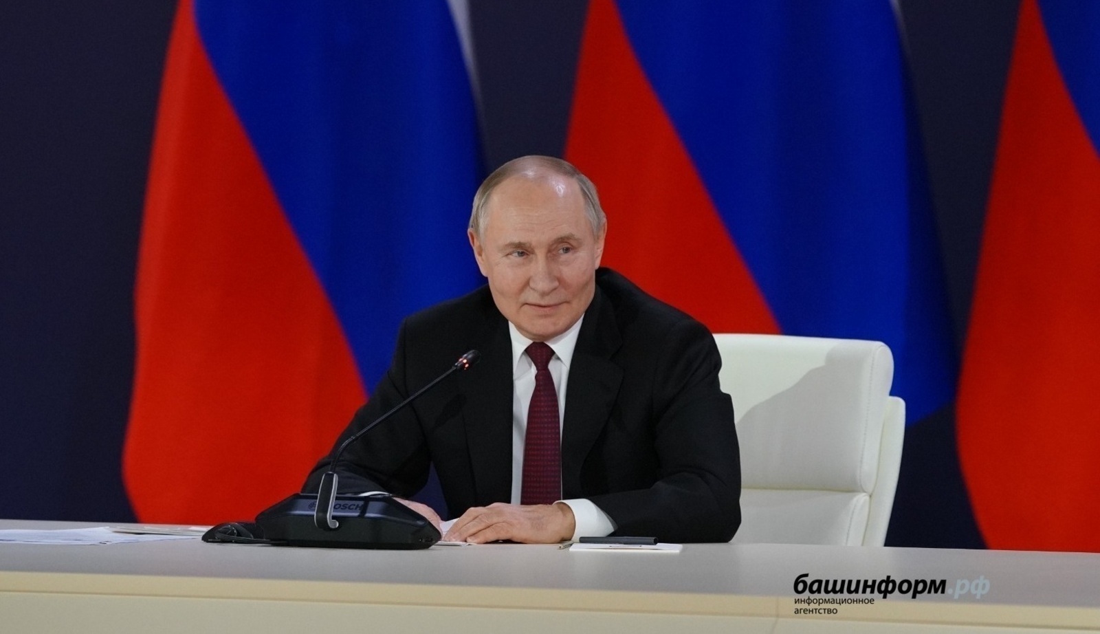 Владимир Путин рус телен үҫтереү буйынса йөкләмә бирҙе