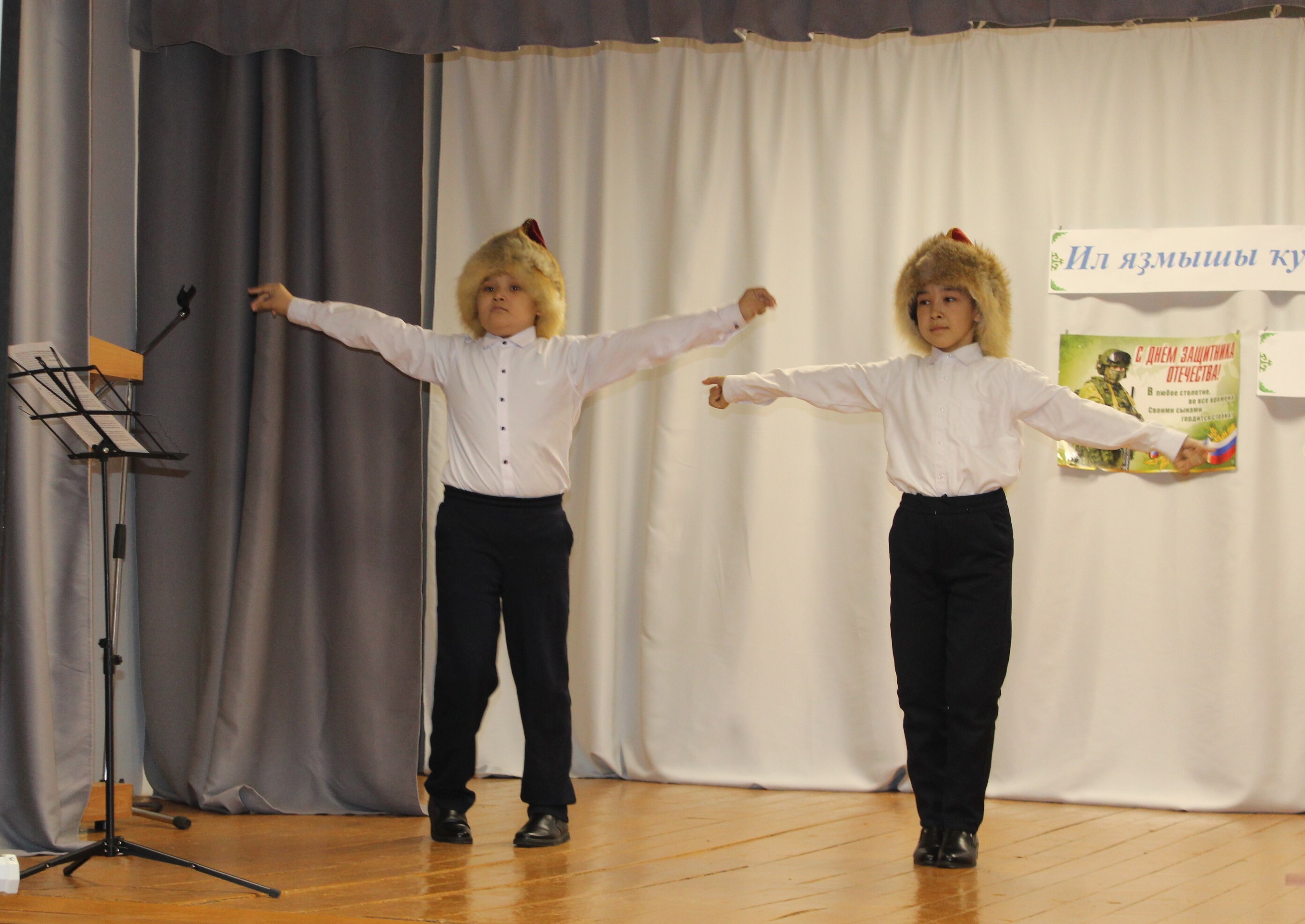 Ауырғазы районынан шағирә һәм прозаик Минира Бикәнәсова  яңы китабын туйланы