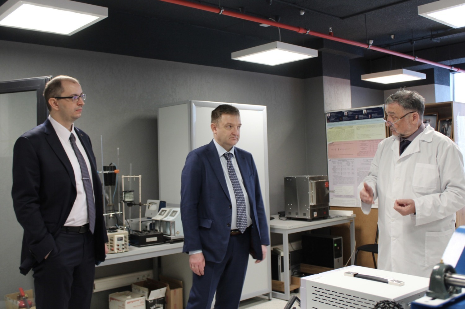 Александр Бугаев Өфөлә Аҡмулла исемендәге БДПУ-ла һәм кампуста булды