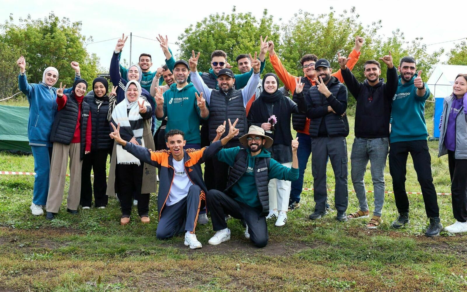 Более 300 студентов-геологов соревнуются в строении полевой стоянки в Башкирии